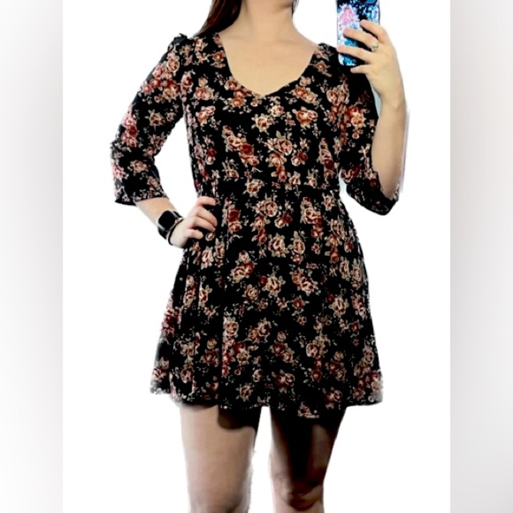 Rose Floral Print V-Neck Mini Dress